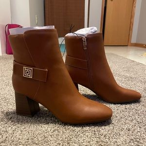 Ankle booties